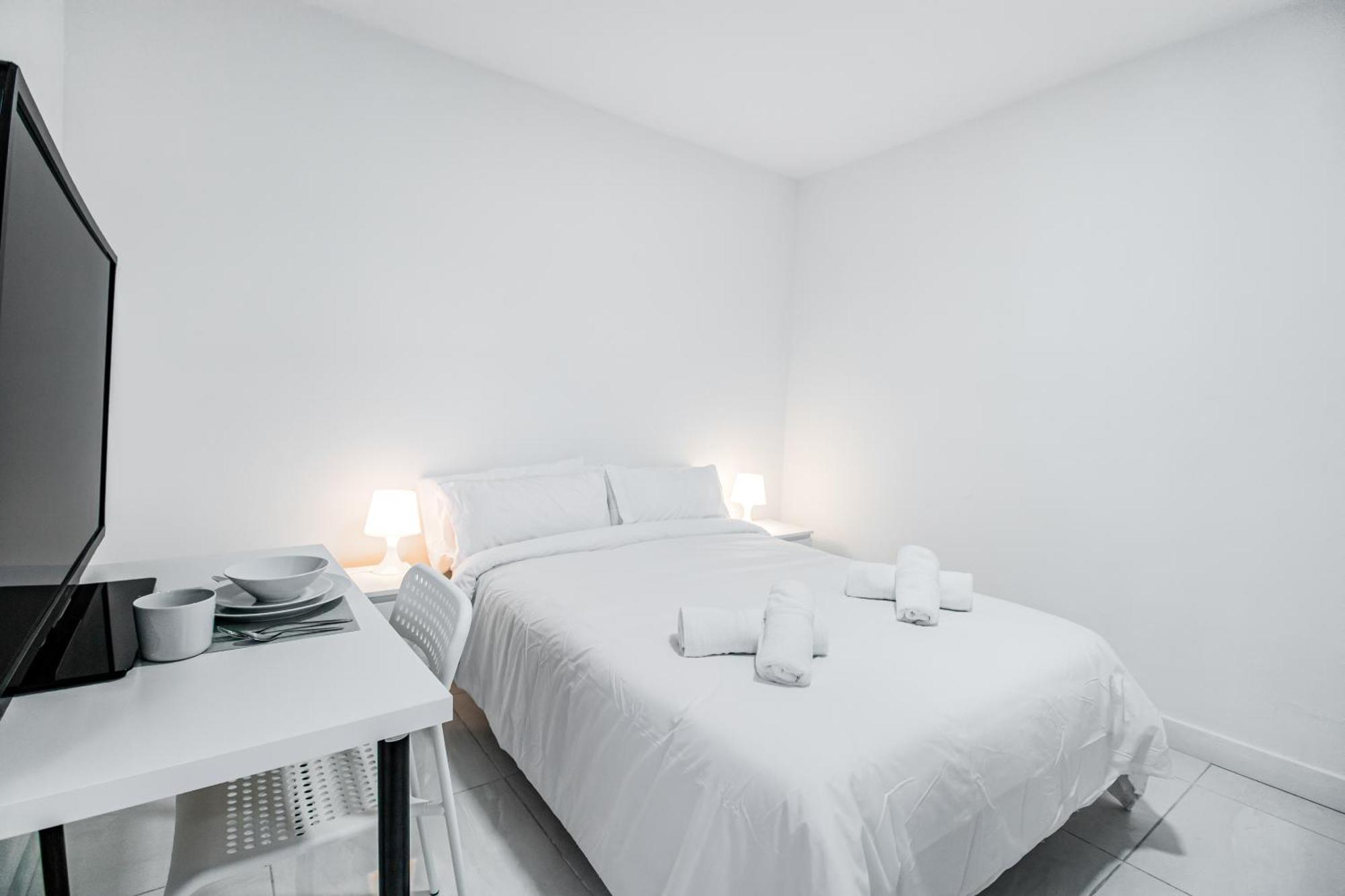 Las Palmas Comfort Rooms Ngoại thất bức ảnh