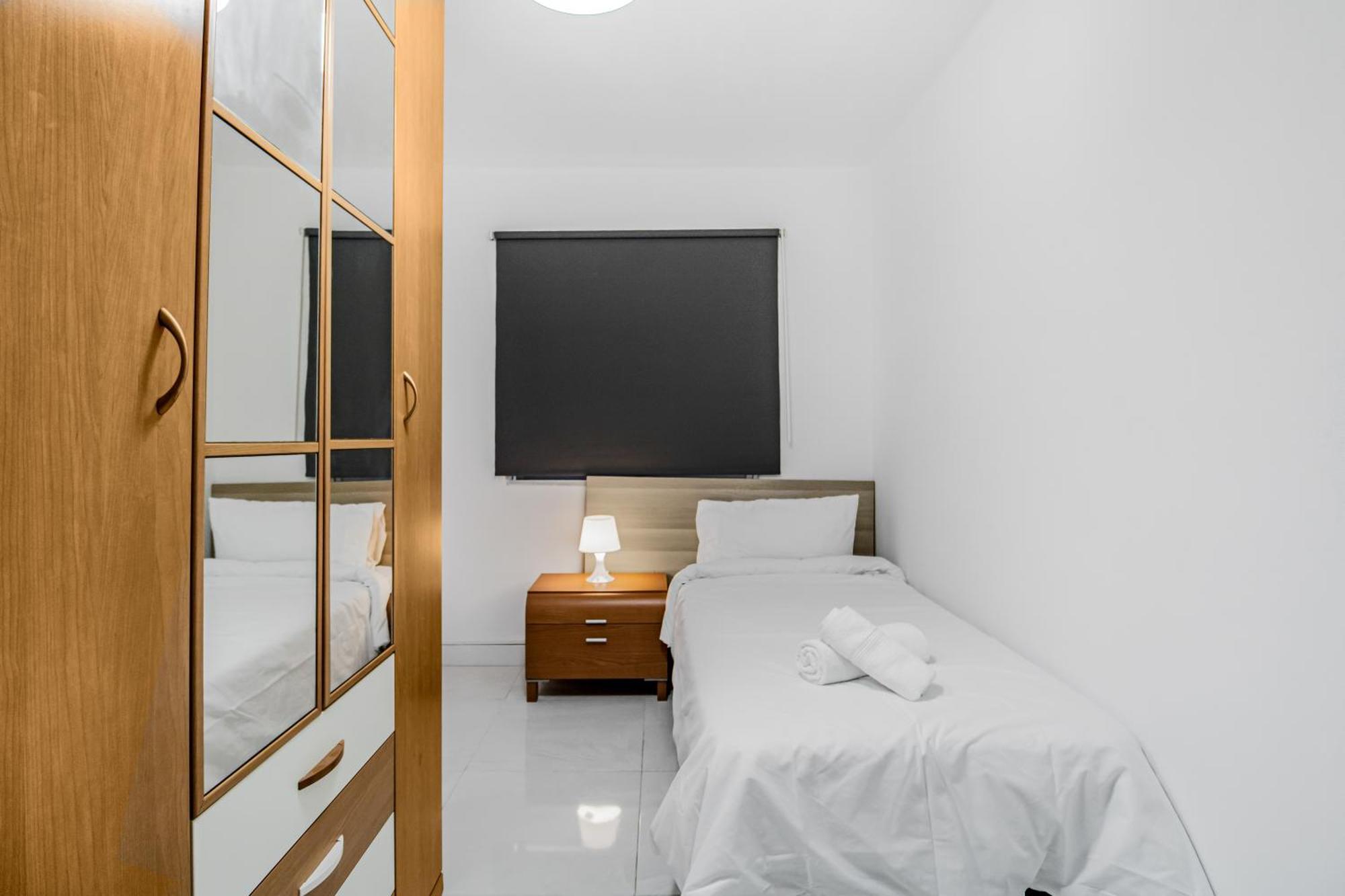 Las Palmas Comfort Rooms Ngoại thất bức ảnh