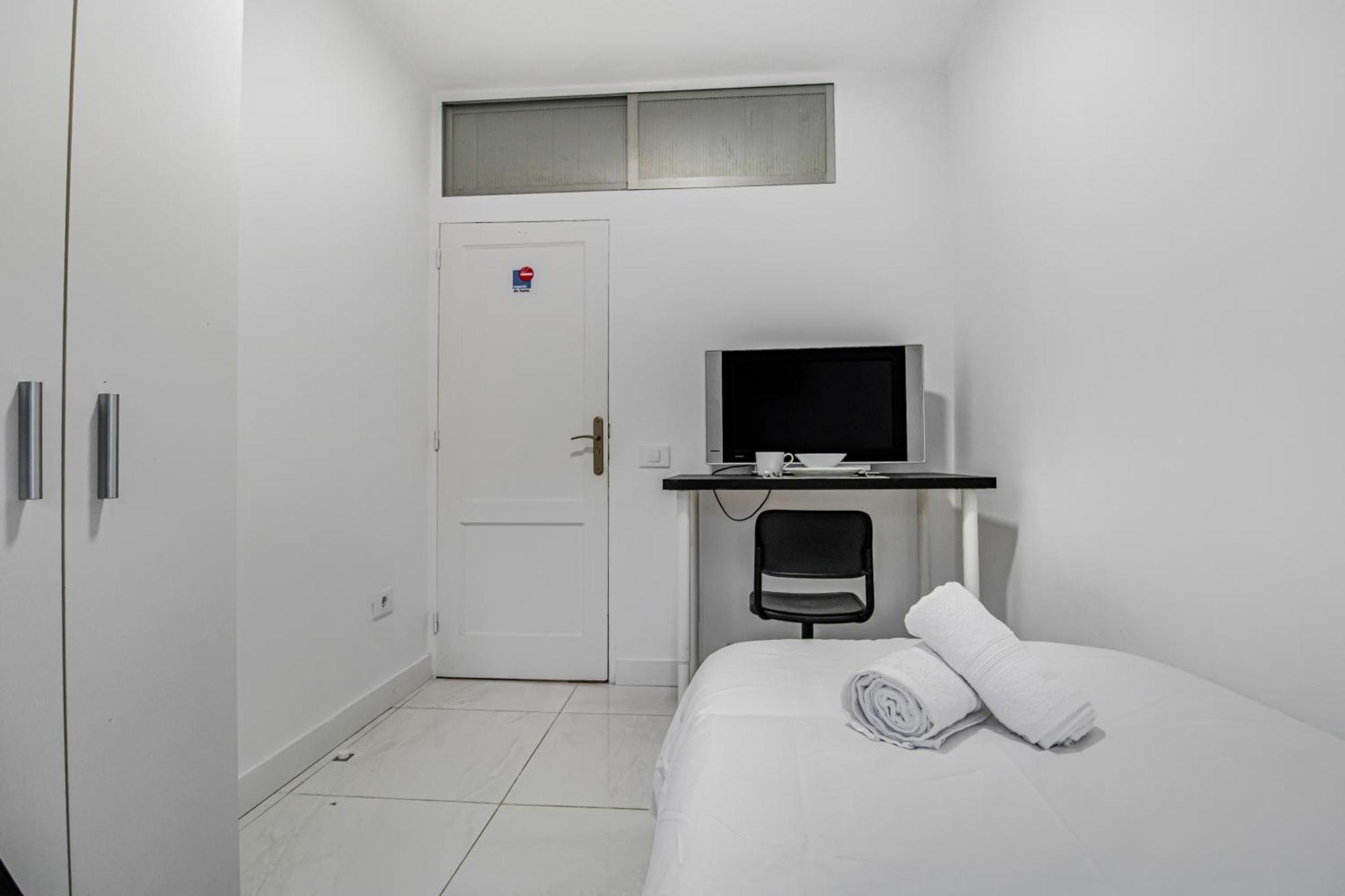 Las Palmas Comfort Rooms Ngoại thất bức ảnh
