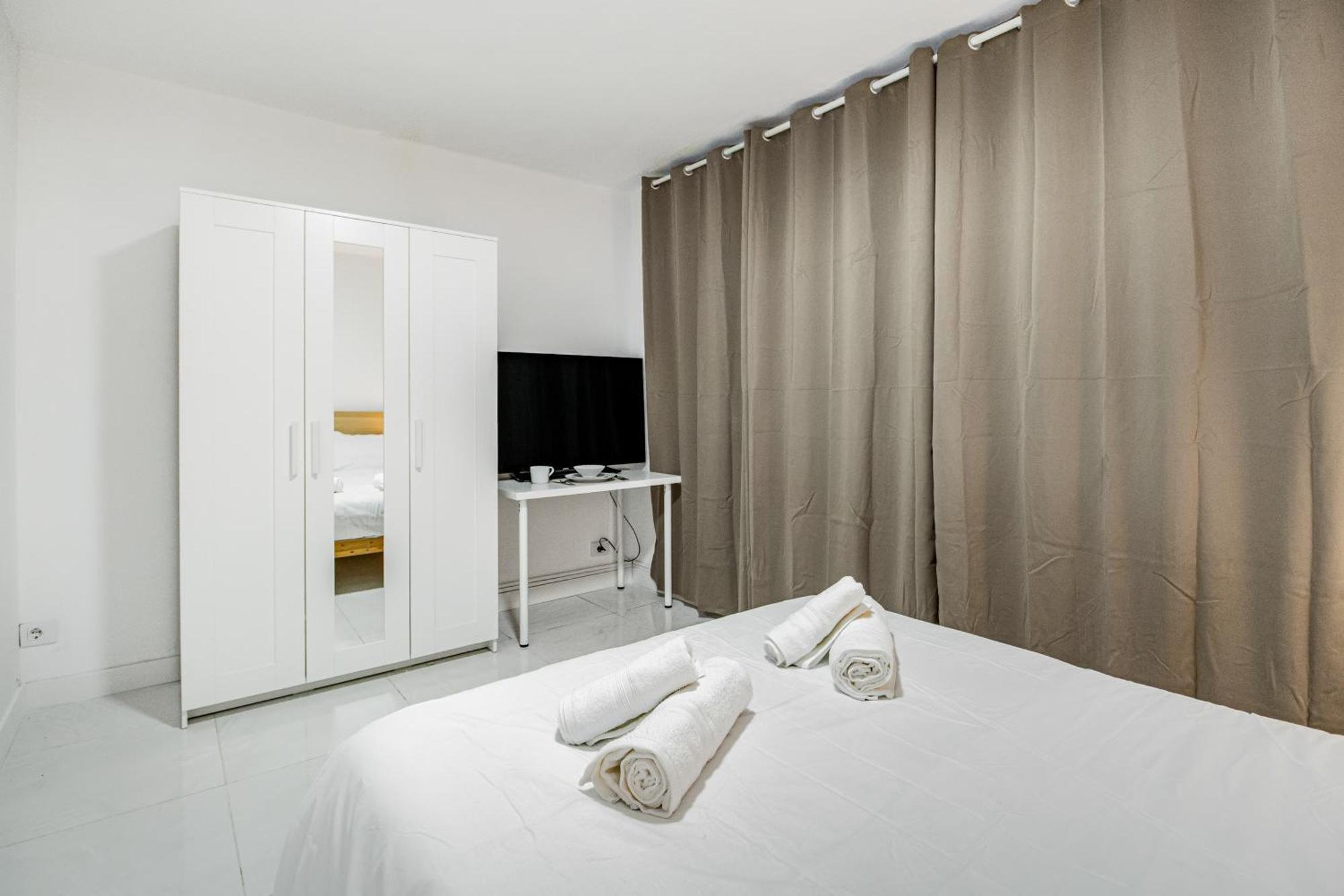 Las Palmas Comfort Rooms Ngoại thất bức ảnh