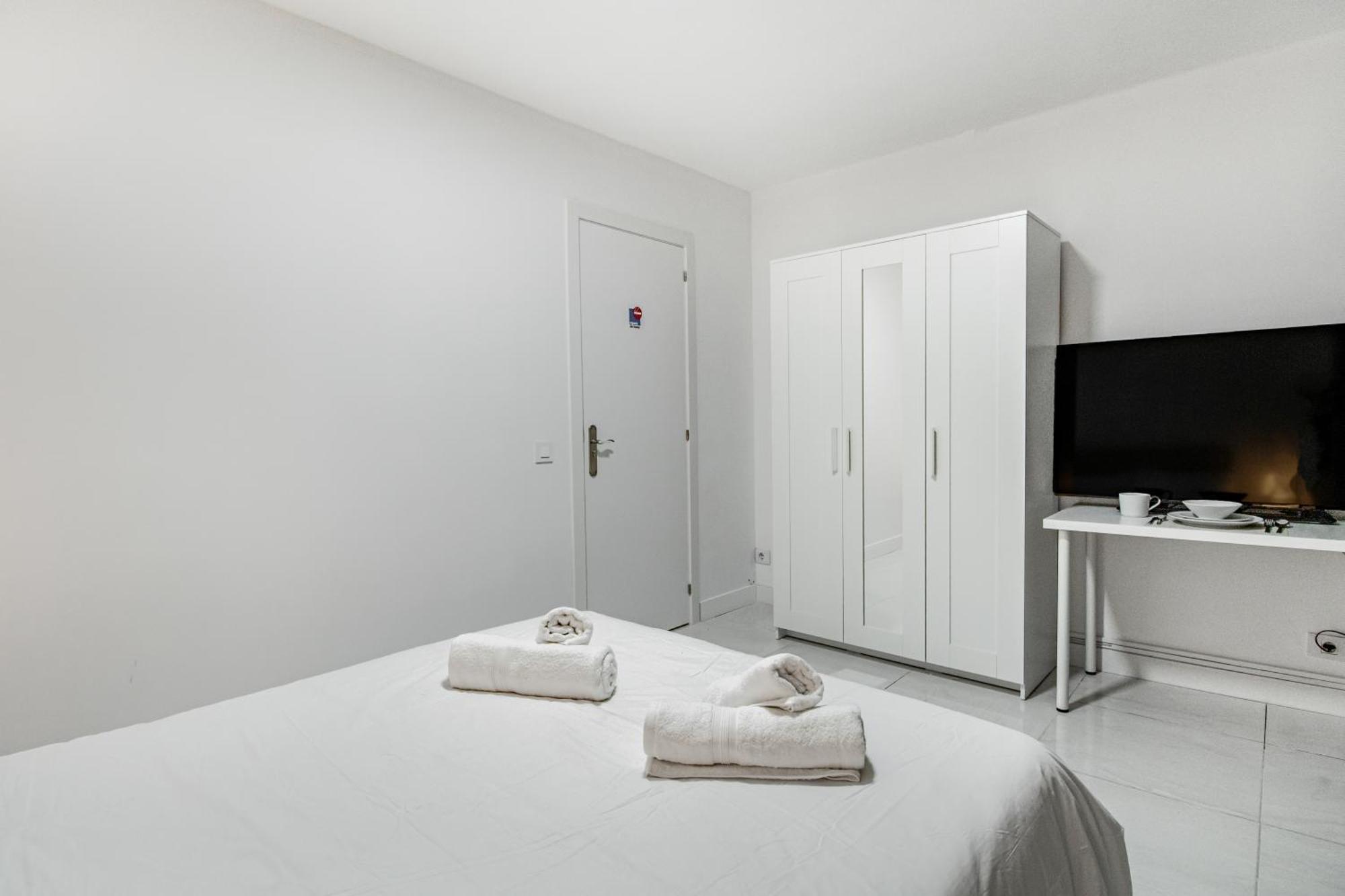 Las Palmas Comfort Rooms Ngoại thất bức ảnh