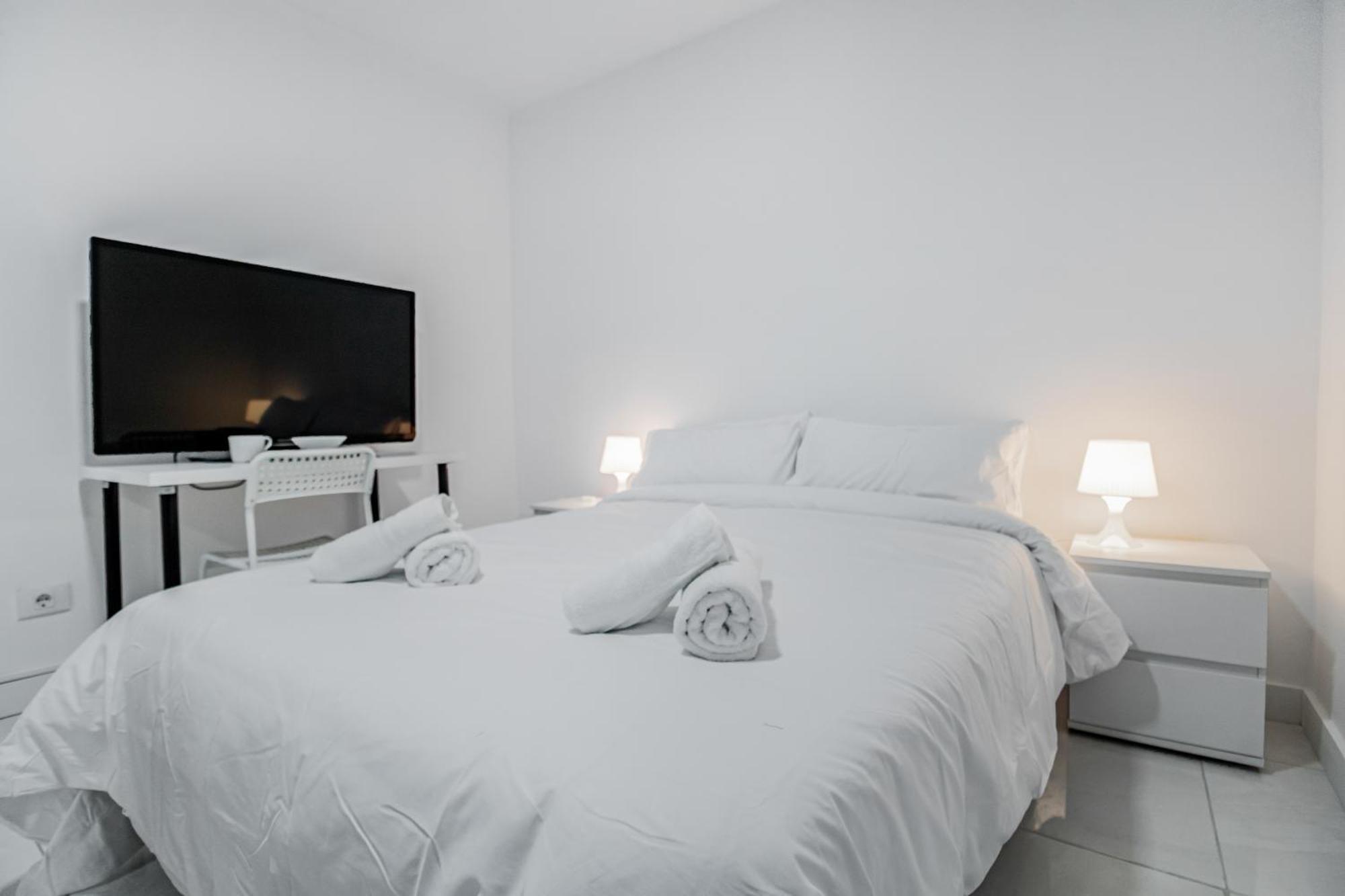 Las Palmas Comfort Rooms Ngoại thất bức ảnh
